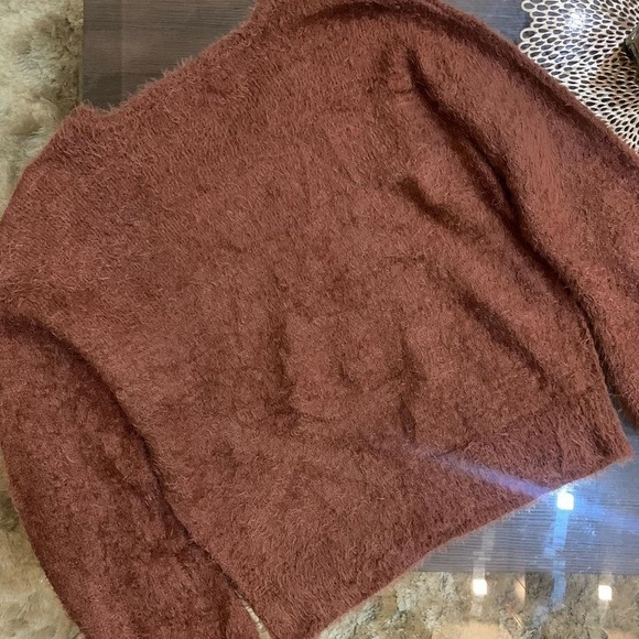 Full sleeve top - Picture 3 of 5